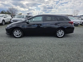 Toyota Auris 1.8хибрид, снимка 8