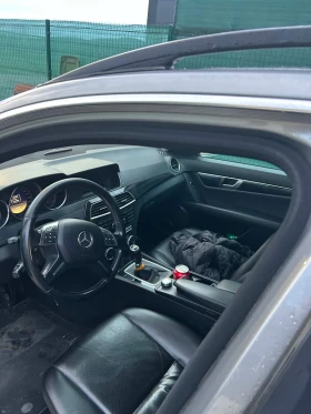 Mercedes-Benz C 220, снимка 10