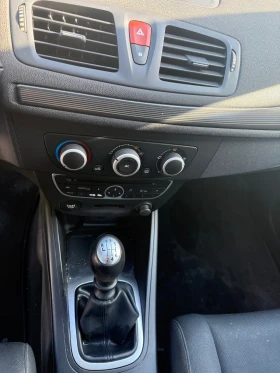 Renault Megane, снимка 8