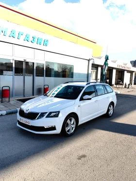 Skoda Octavia ТОП! ПЪРВИ СОБСТВЕНИК!ФАБРИЧЕН МЕТАН!ЛИЗИНГ!!! , снимка 1