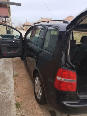 VW Touran - 2350 € / 4596.20 лв. - 79888720 4