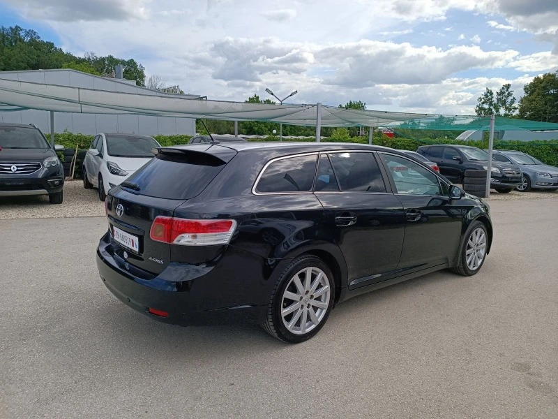 Toyota Avensis 2.0i-152кс-ШВЕЙЦАРИЯ-РЪЧКА-6ск-Keyless-FULL екстри, снимка 3 - Автомобили и джипове - 46486911