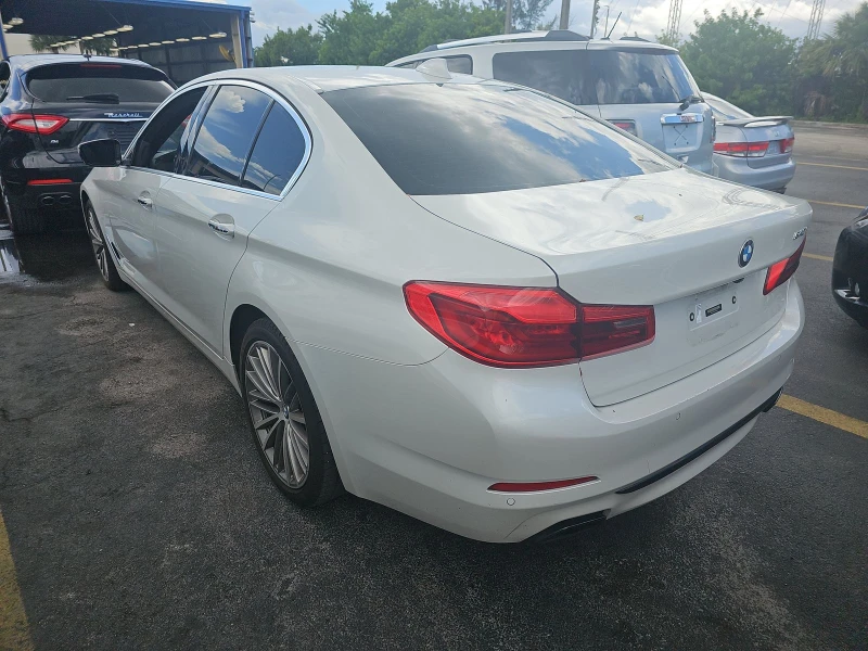 BMW 540 Gesture Control* камера* keyless* мъртва точка* Hi, снимка 10 - Автомобили и джипове - 47394646