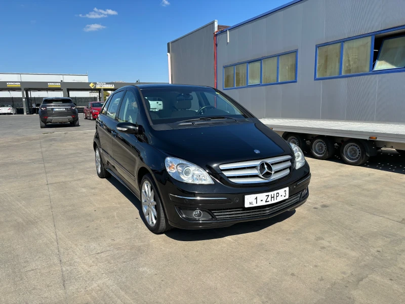 Mercedes-Benz B 200 2.0 i, снимка 5 - Автомобили и джипове - 47411566