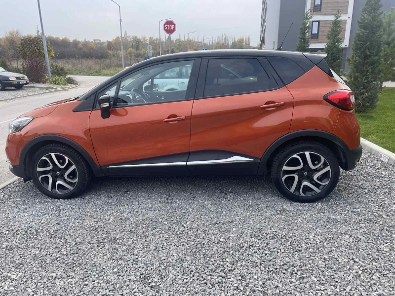 Renault Captur 1.5 DCI Intens, снимка 2 - Автомобили и джипове - 47830998