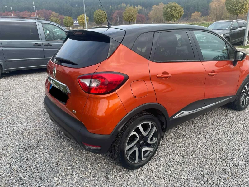 Renault Captur 1.5 DCI Intens, снимка 3 - Автомобили и джипове - 47830998