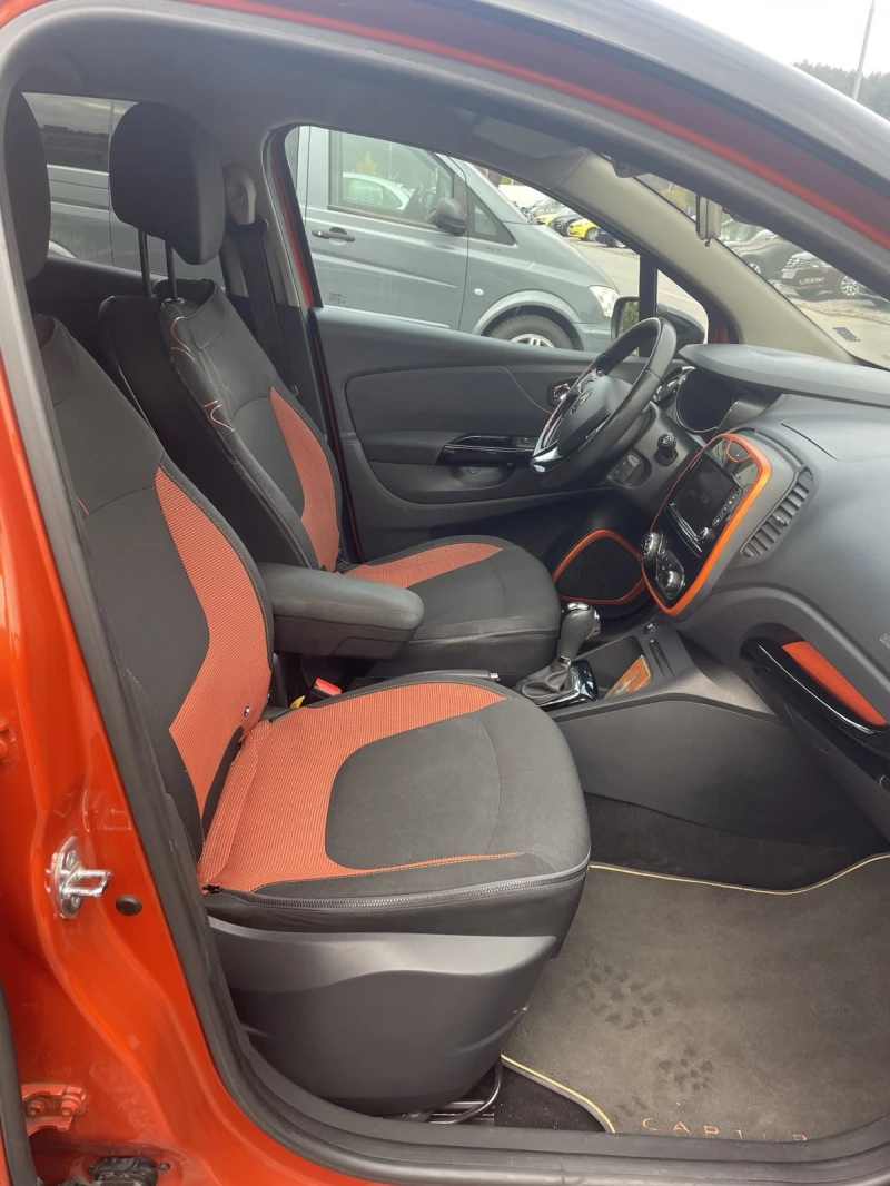 Renault Captur 1.5 DCI Intens, снимка 8 - Автомобили и джипове - 47830998