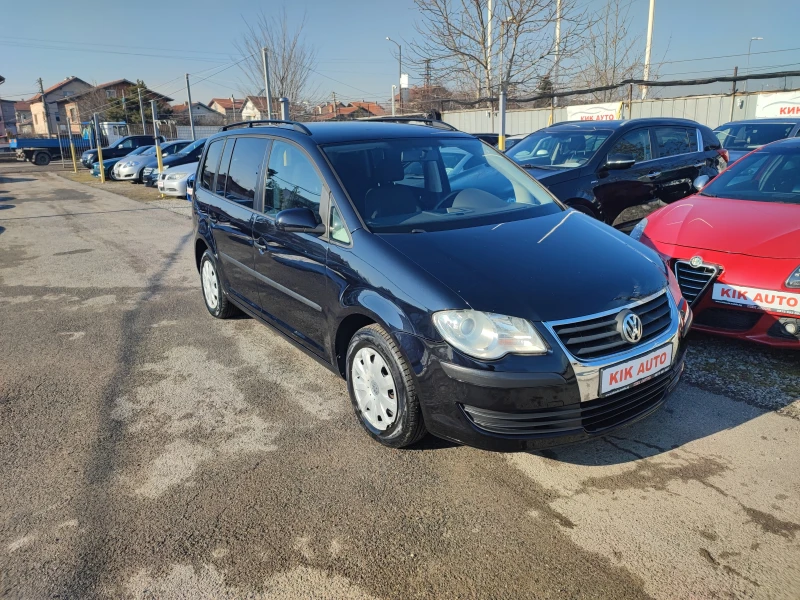 VW Touran 2.0 ECOFUEL 109ks-7места-ПАРКТРОНИК, снимка 2 - Автомобили и джипове - 48571139