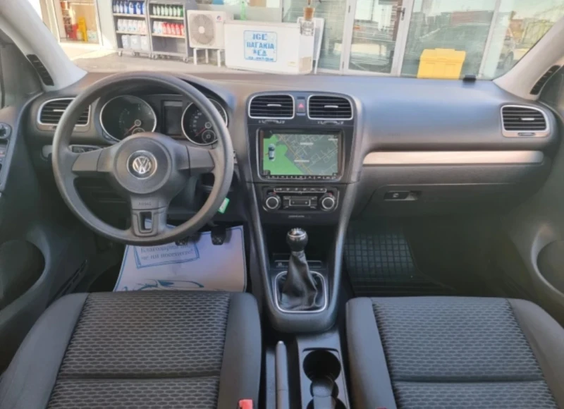 VW Golf, снимка 8 - Автомобили и джипове - 48643261