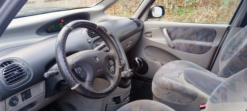 Citroen Xsara picasso 2.0 HDI, снимка 8 - Автомобили и джипове - 49321569