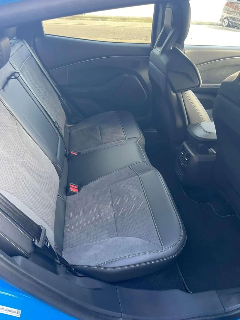 Ford Mustang Mach-E GT/487HP/AWD/NAVI/360/AMBI/LED/287vpr, снимка 9 - Автомобили и джипове - 50006364