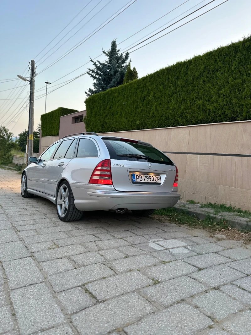 Mercedes-Benz C 320 AMG 7G     УНИКАТ, снимка 3 - Автомобили и джипове - 50696982