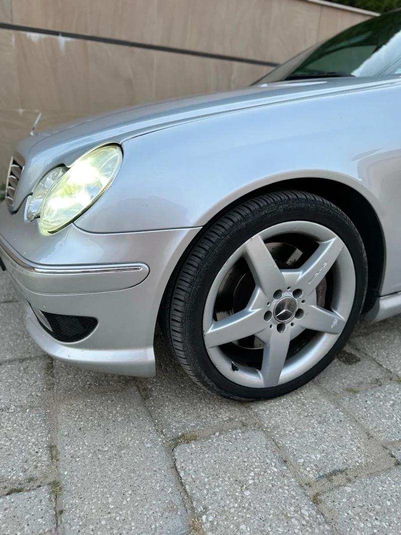 Mercedes-Benz C 320 AMG 7G     УНИКАТ, снимка 4 - Автомобили и джипове - 50696982