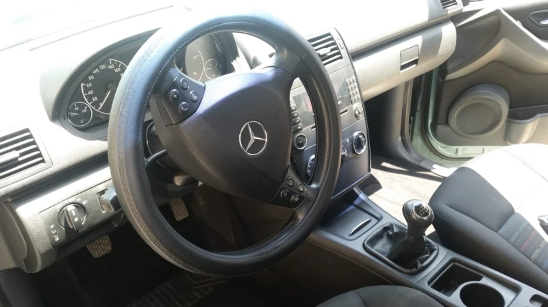 Mercedes-Benz A 180 W169, снимка 9 - Автомобили и джипове - 51463936