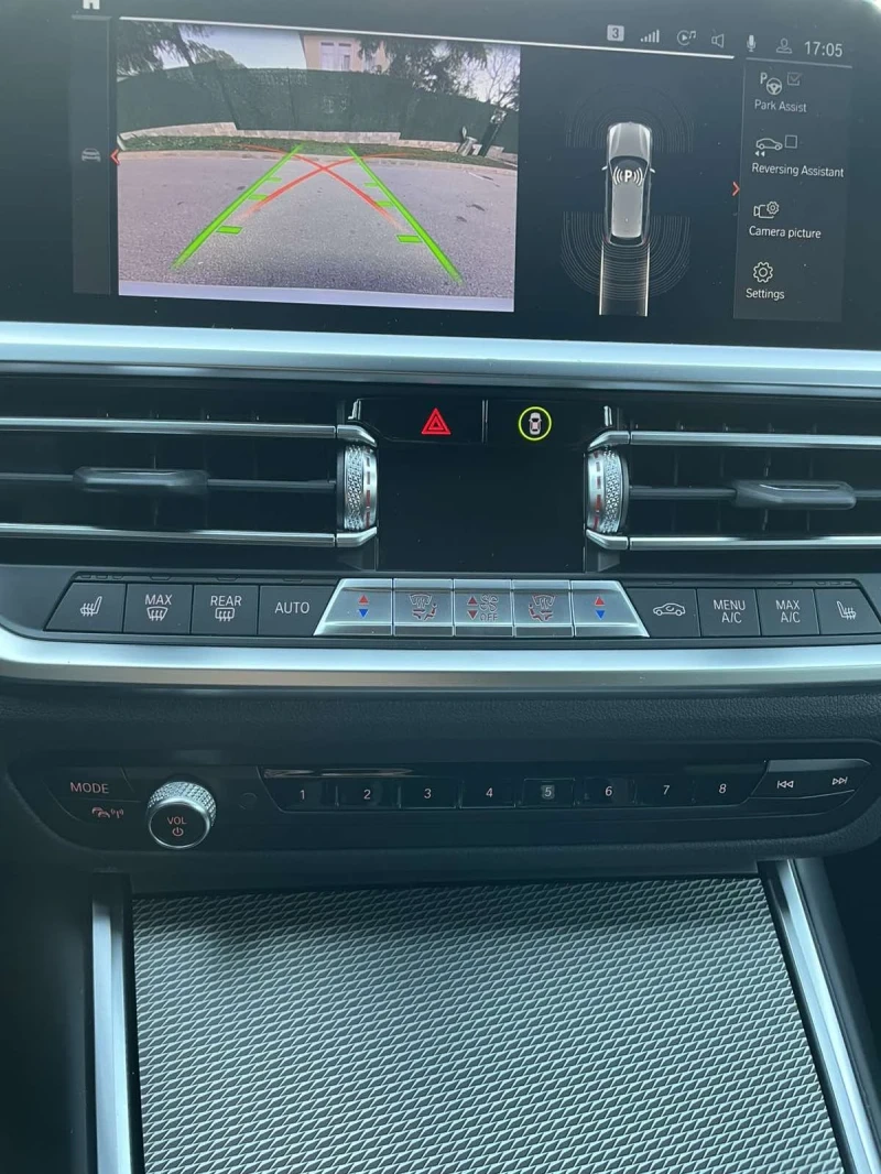 BMW 330 BMW 330d | Mhev !!! M-пакет !!! LASER HEADLIGHTS , снимка 10 - Автомобили и джипове - 52648086