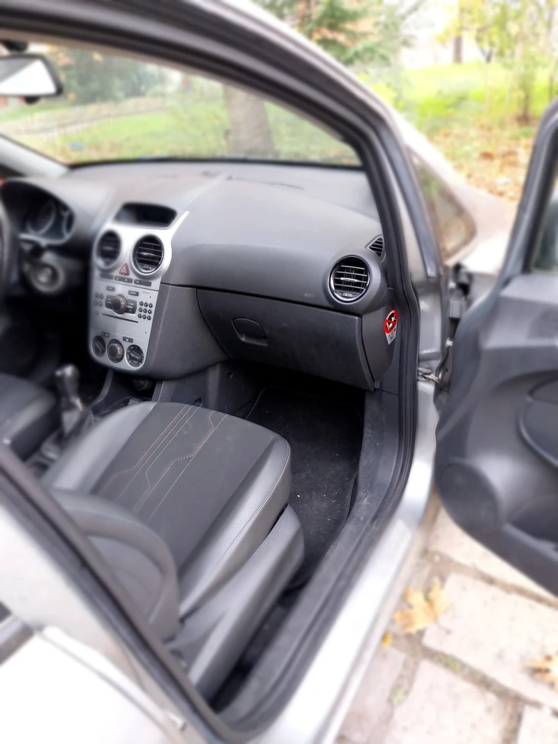 Opel Corsa, снимка 4 - Автомобили и джипове - 52538906