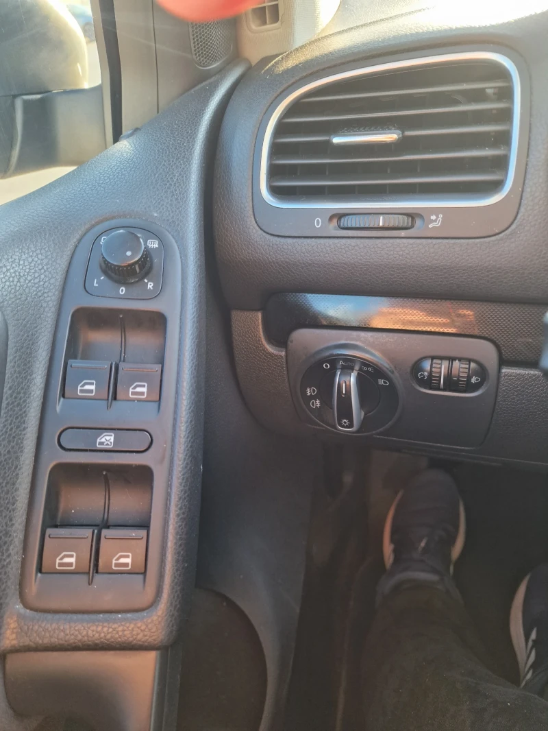 VW Golf Golf 6 Сервизна история , снимка 8 - Автомобили и джипове - 52791749