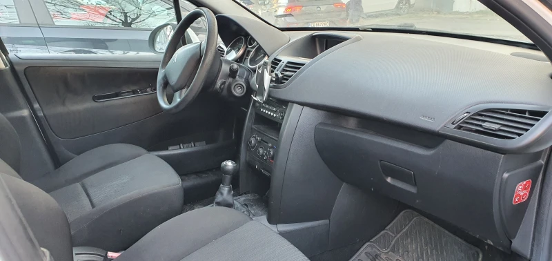 Peugeot 207, снимка 3 - Автомобили и джипове - 52799182