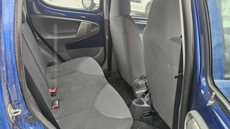 Peugeot 107, снимка 8 - Автомобили и джипове - 53060735