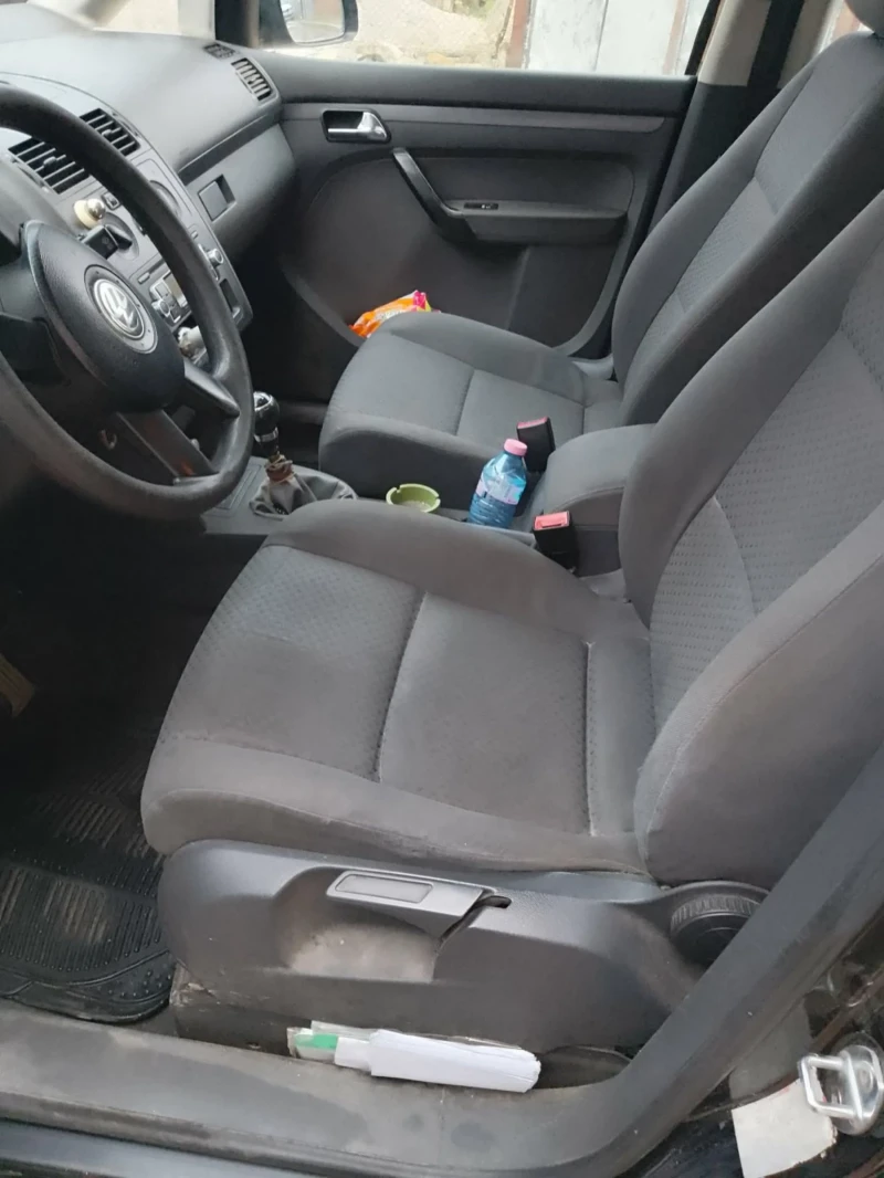 VW Touran, снимка 7 - Автомобили и джипове - 53096192