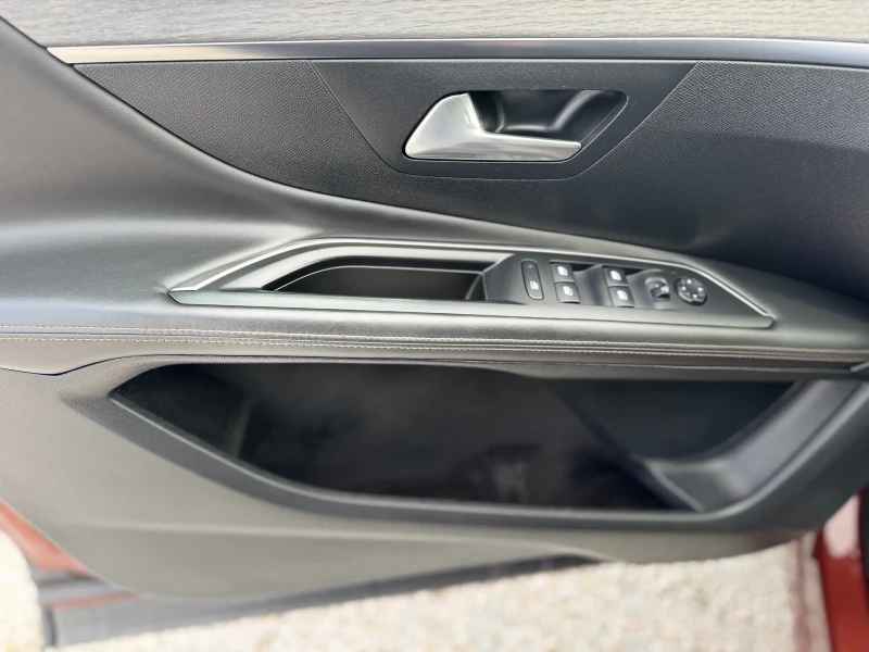 Peugeot 3008 2.0-GtLine, снимка 16 - Автомобили и джипове - 53140640