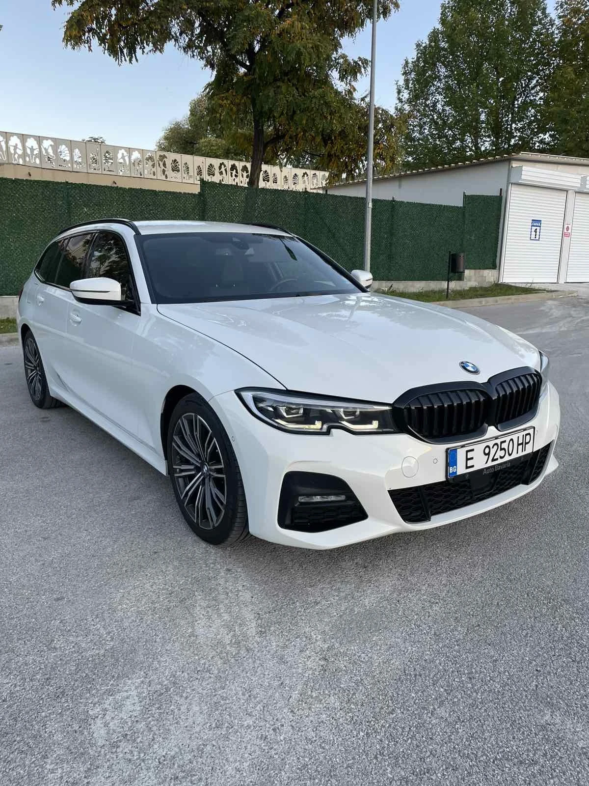 BMW 330 BMW 330d | Mhev !!! M-пакет !!! LASER HEADLIGHTS , снимка 1