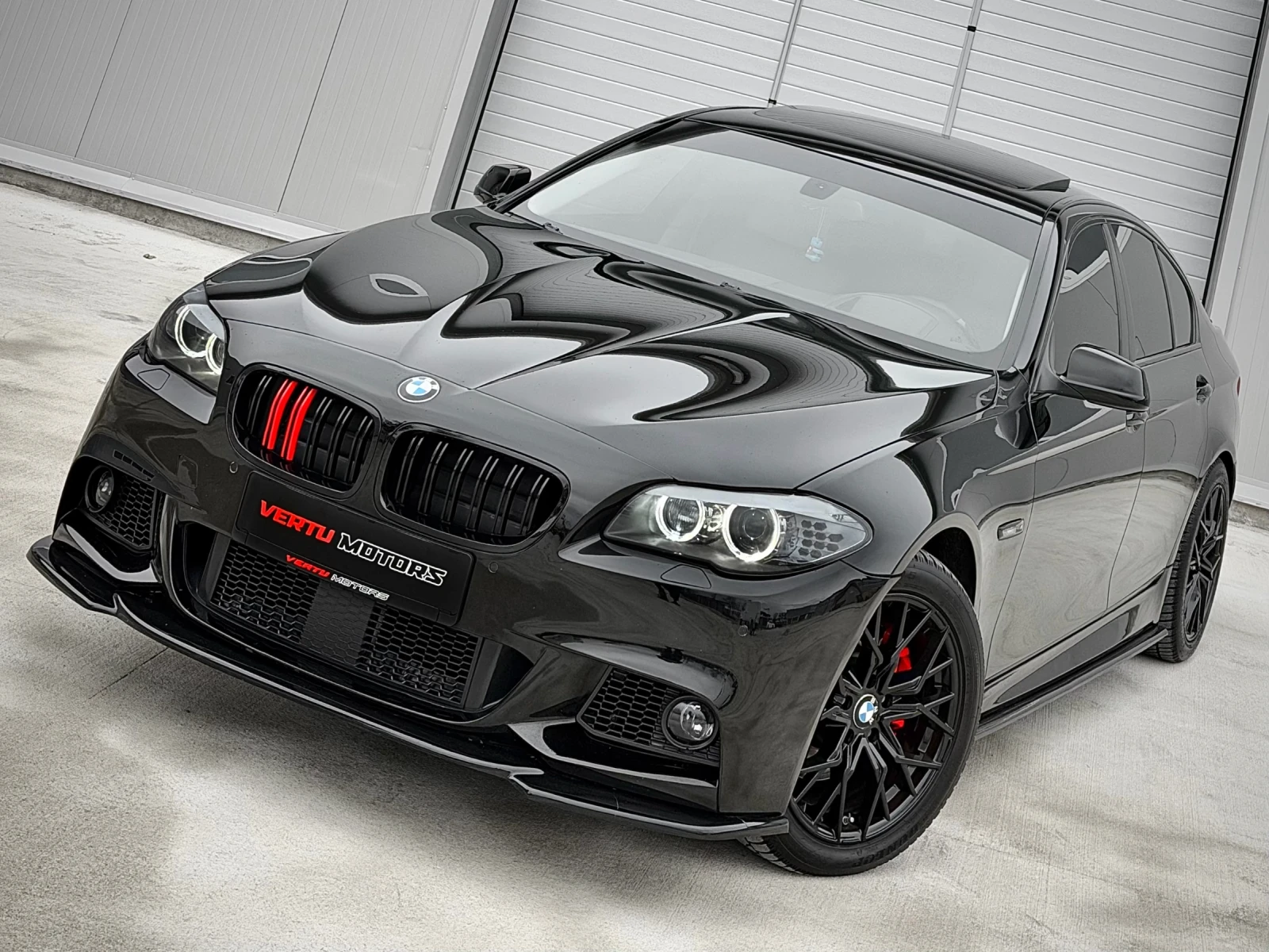 BMW 530 M Performance/HeadUP/Soft Close/3xTV/Carbon/SAT, снимка 1