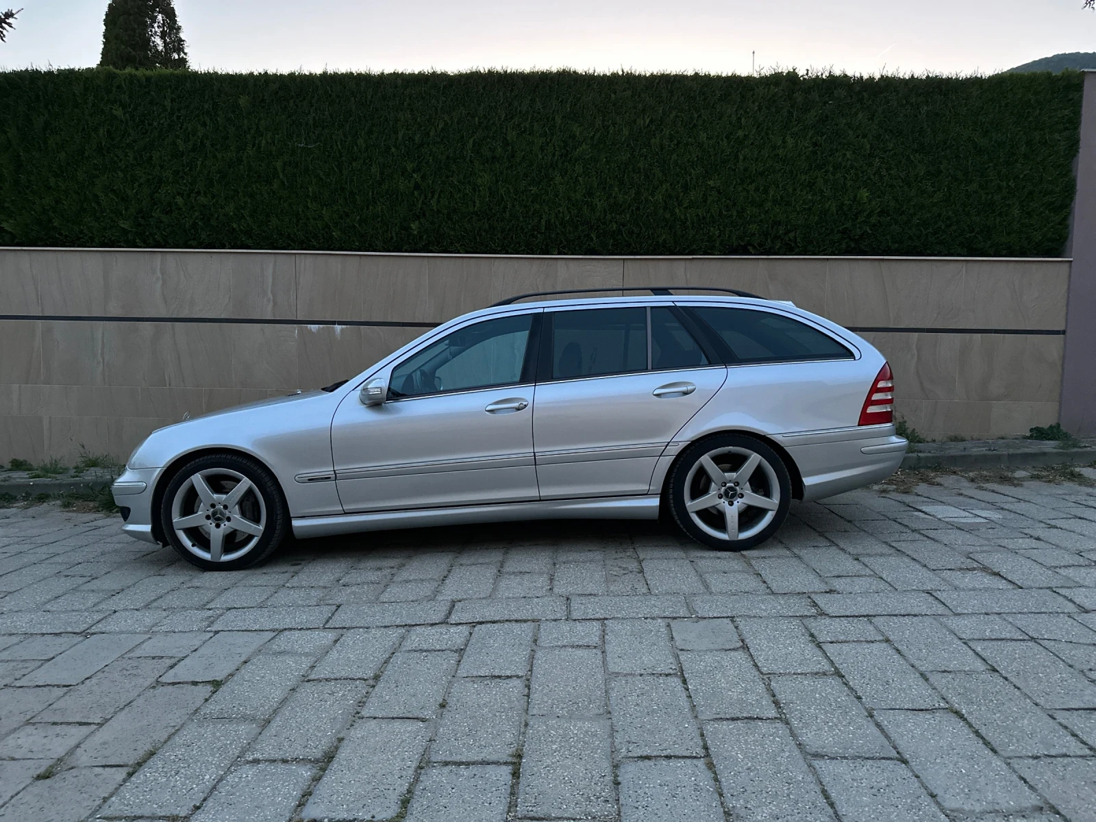 Mercedes-Benz C 320 AMG 7G     ������ | Mobile.bg � ����������� 16