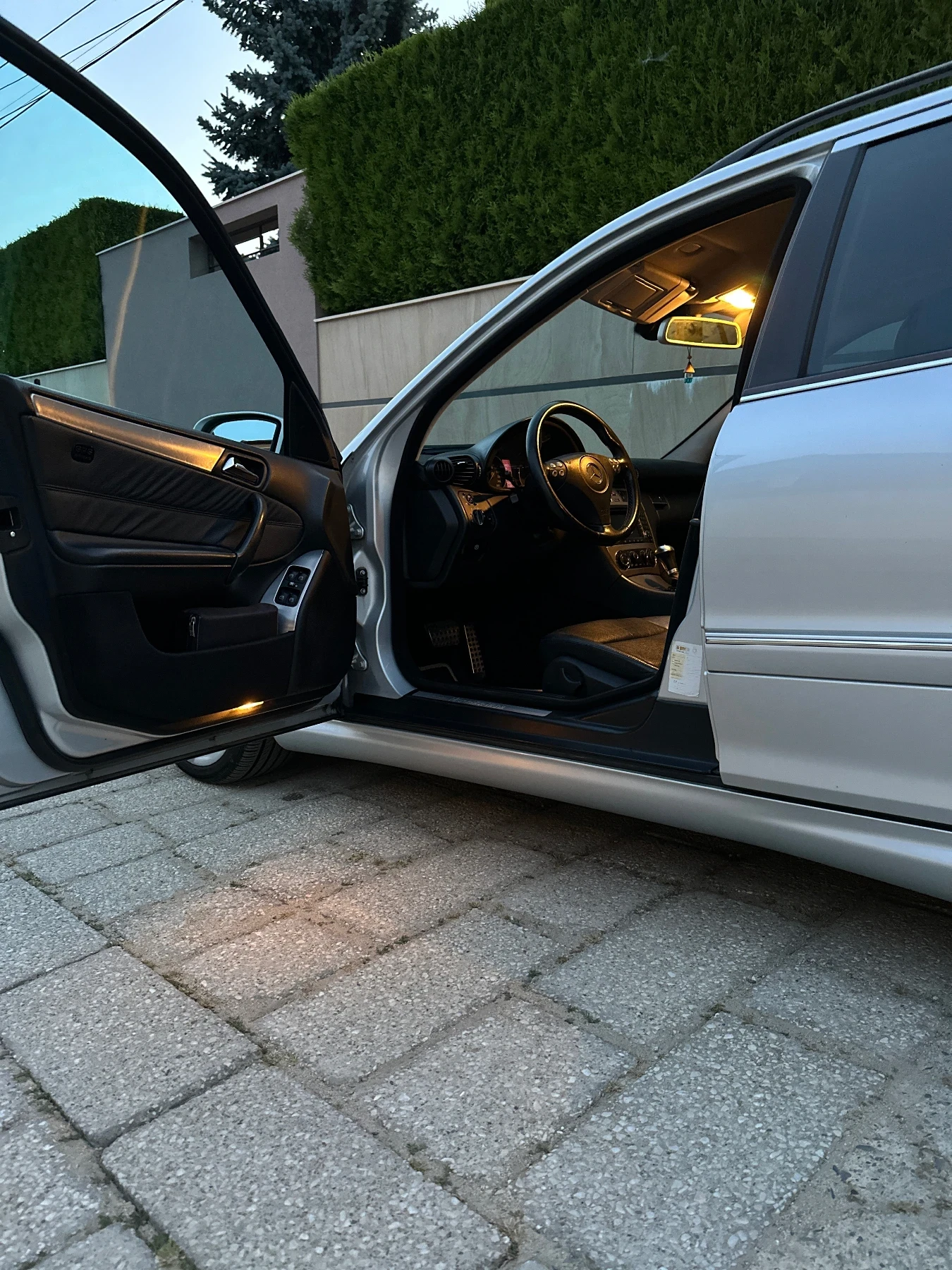 Mercedes-Benz C 320 AMG 7G     ������ | Mobile.bg � ����������� 12