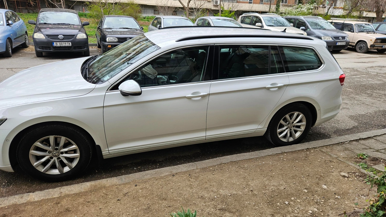 VW Passat 2.0TDI DSG7 LED | Mobile.bg   1