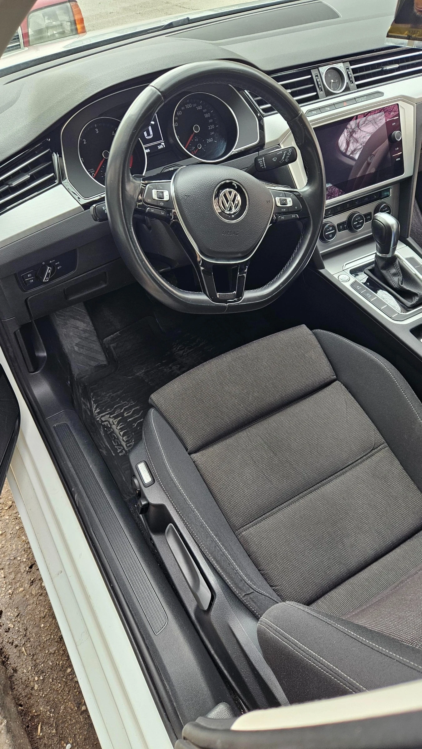 VW Passat 2.0TDI DSG7 LED - изображение 7