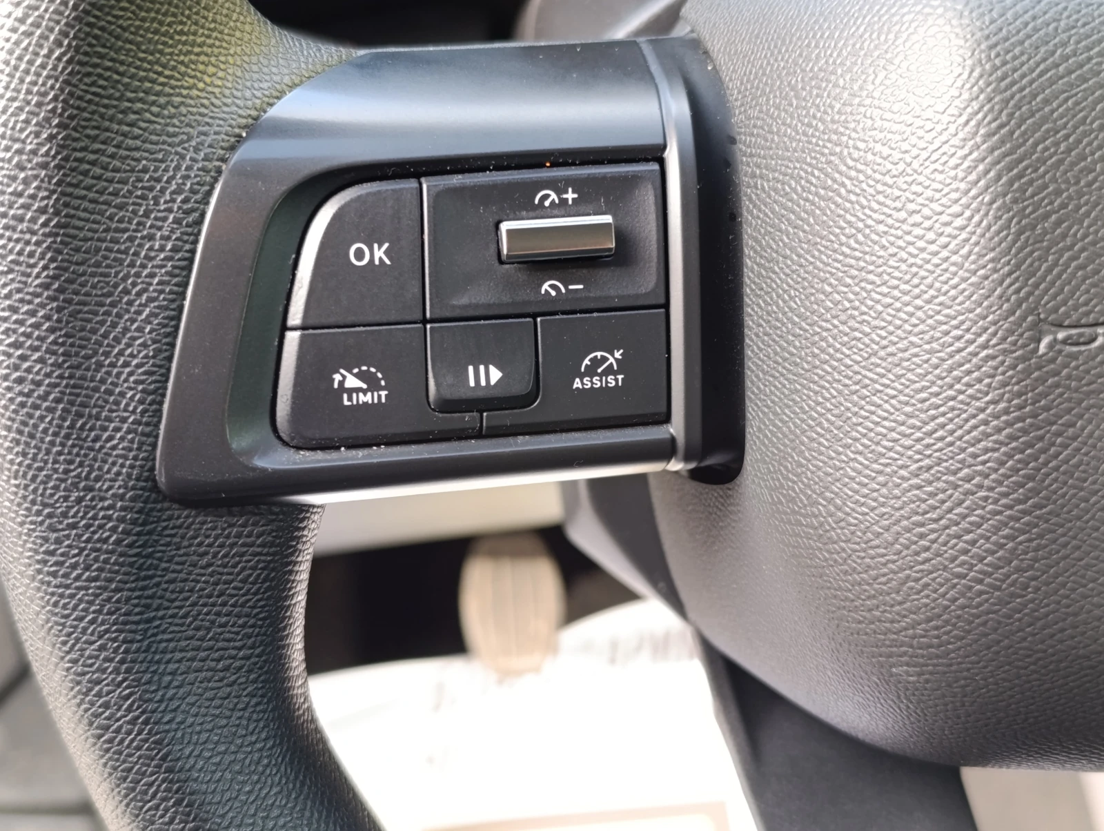 Citroen C4 Blue 1.5HDI 110к.с. 6 ск - изображение 9