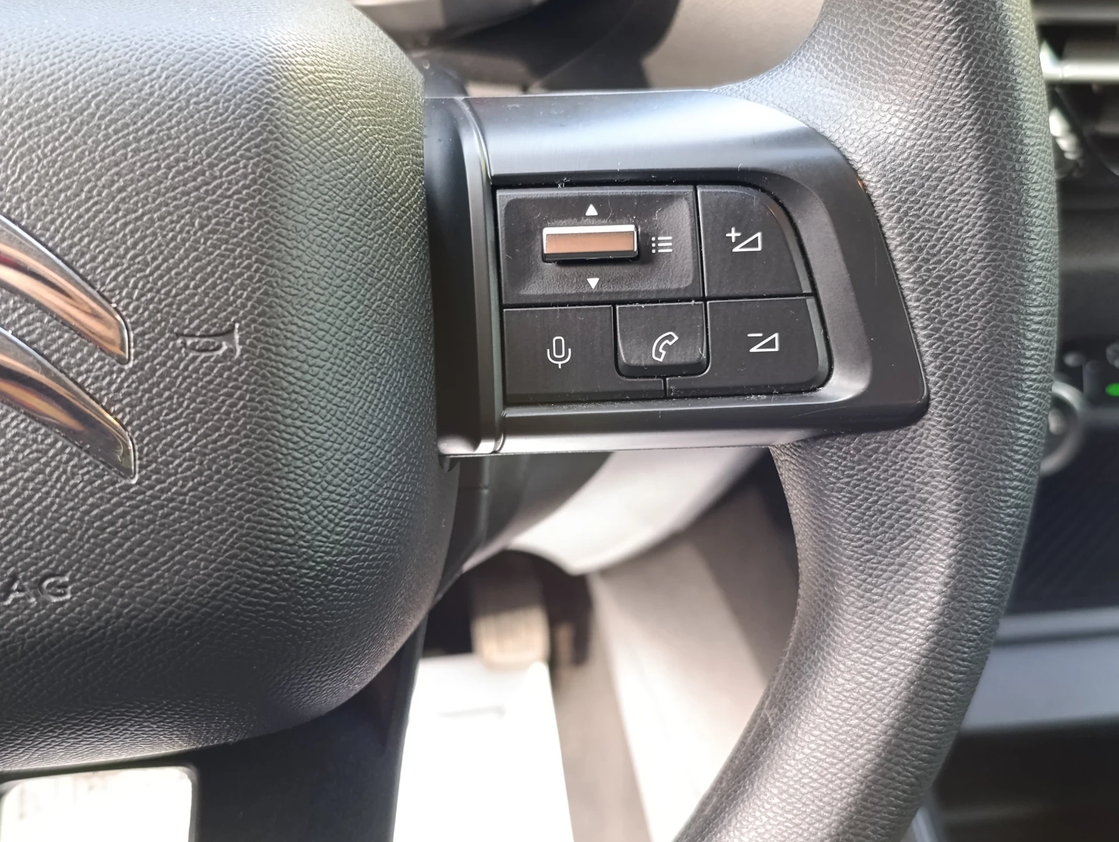 Citroen C4 Blue 1.5HDI 110к.с. 6 ск - изображение 8