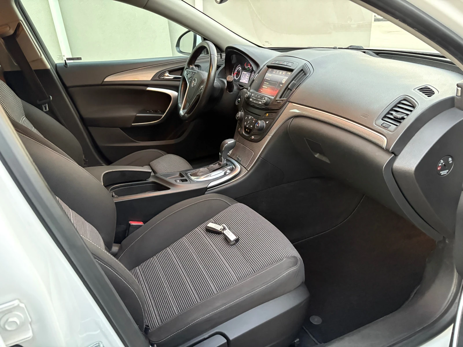 Opel Insignia Cosmo 170 2.0 diesel Euro 6 Automatic Full Extra | Mobile.bg   16