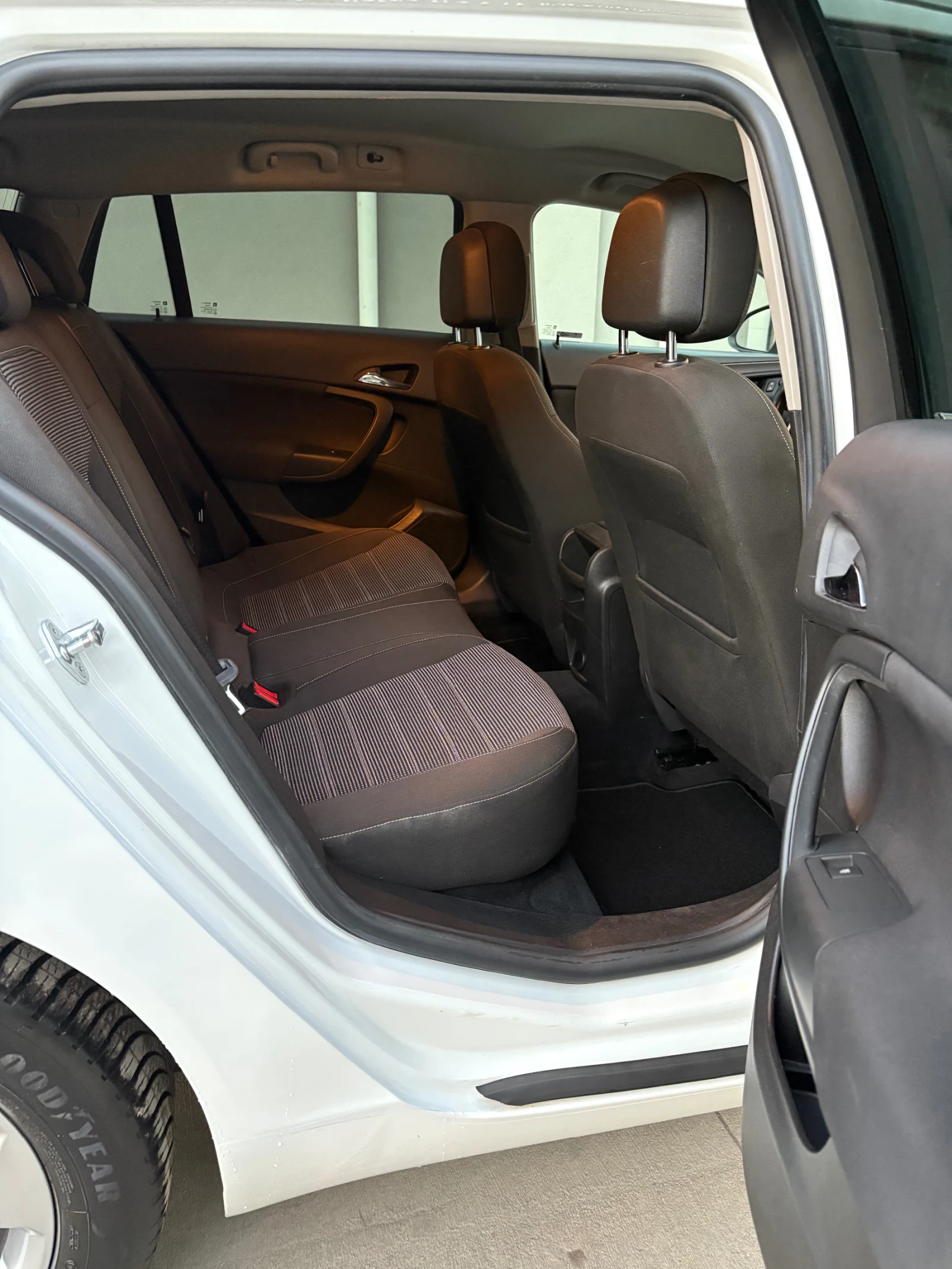 Opel Insignia Cosmo 170 2.0 diesel Euro 6 Automatic Full Extra | Mobile.bg   15