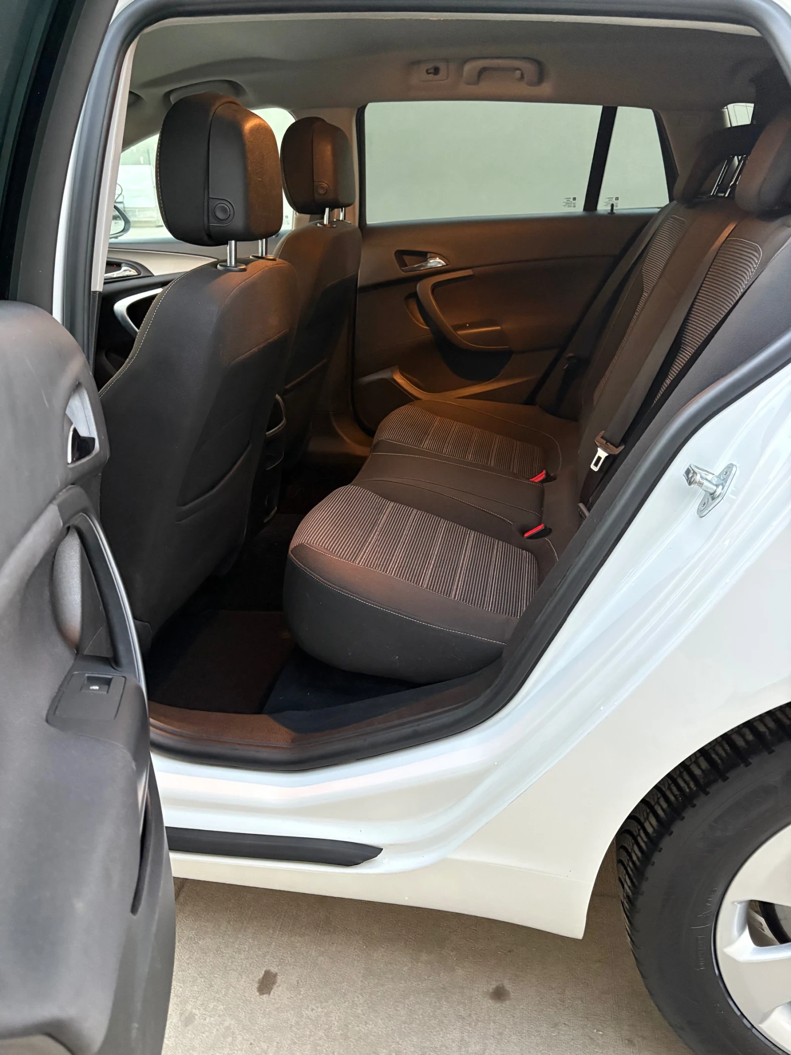 Opel Insignia Cosmo 170 2.0 diesel Euro 6 Automatic Full Extra | Mobile.bg   14