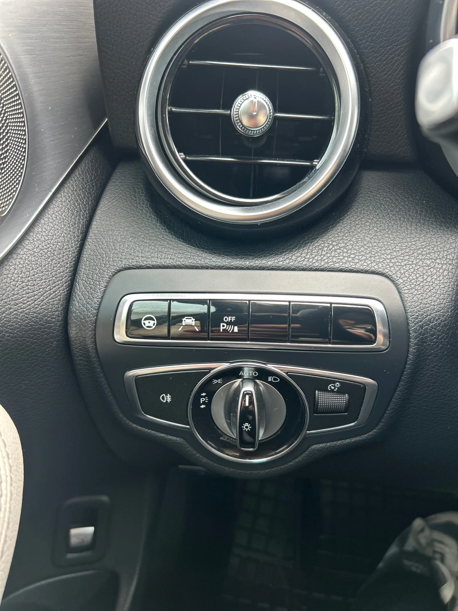 Mercedes-Benz C 220 Luxury Model, снимка 8 - Автомобили и джипове - 53671093