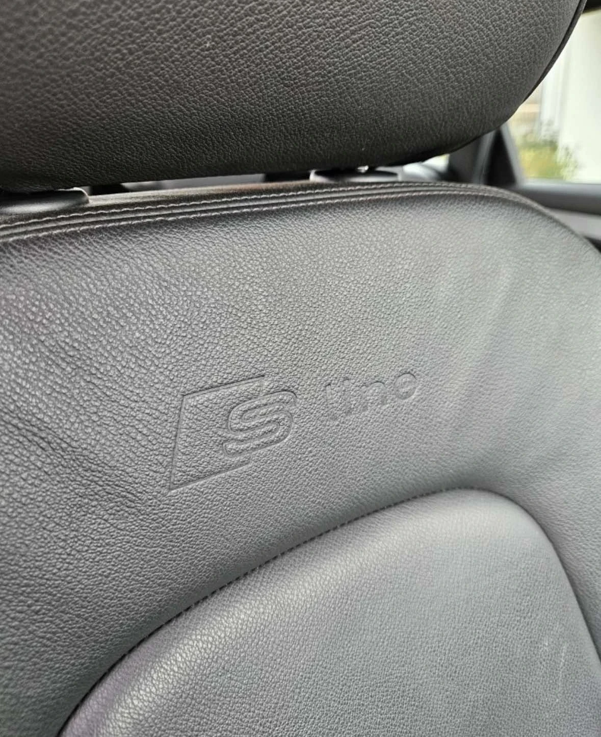 Audi A4 S line - изображение 4