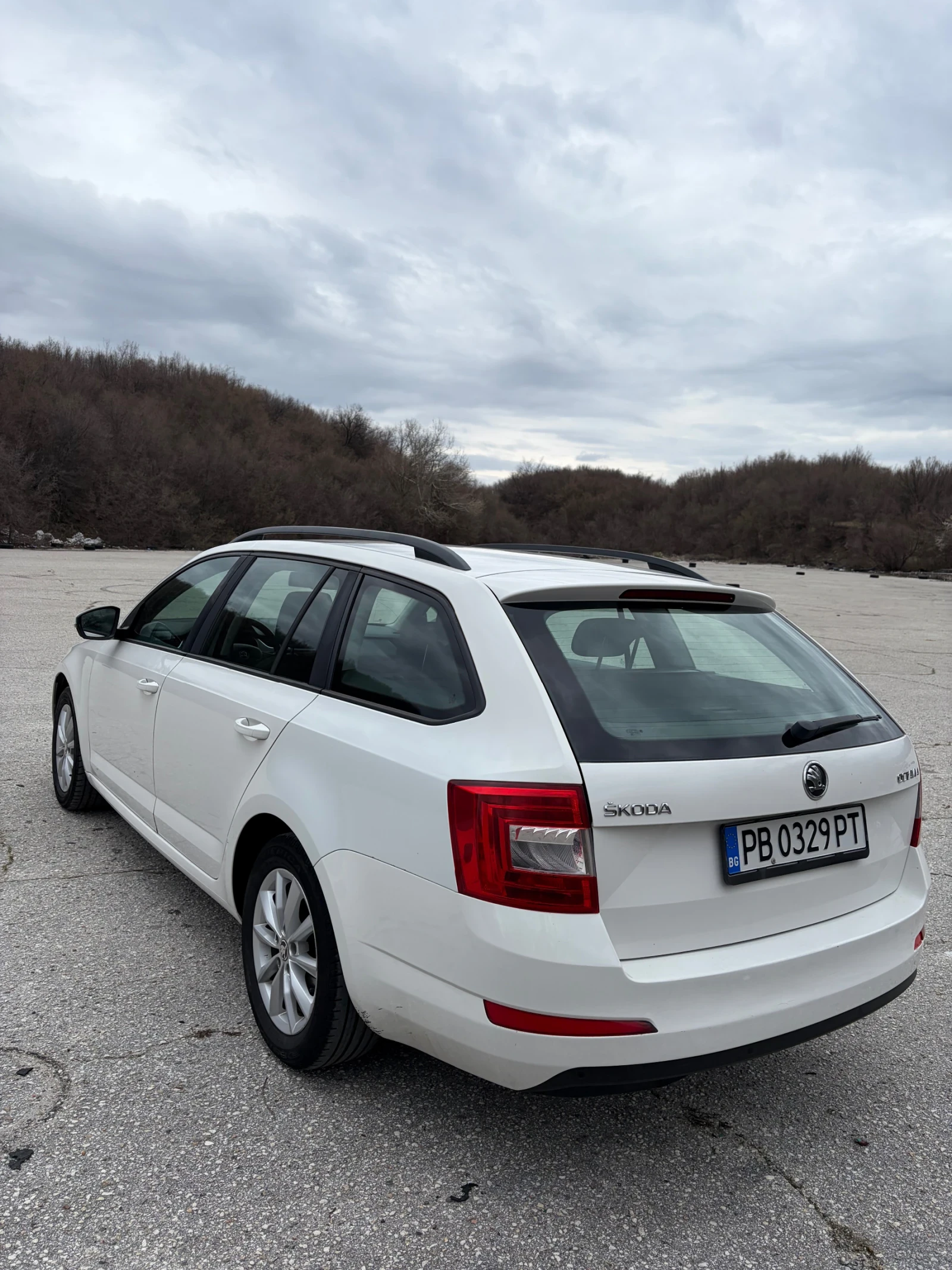Skoda Octavia 2.0 TDI, снимка 5 - Автомобили и джипове - 53948890