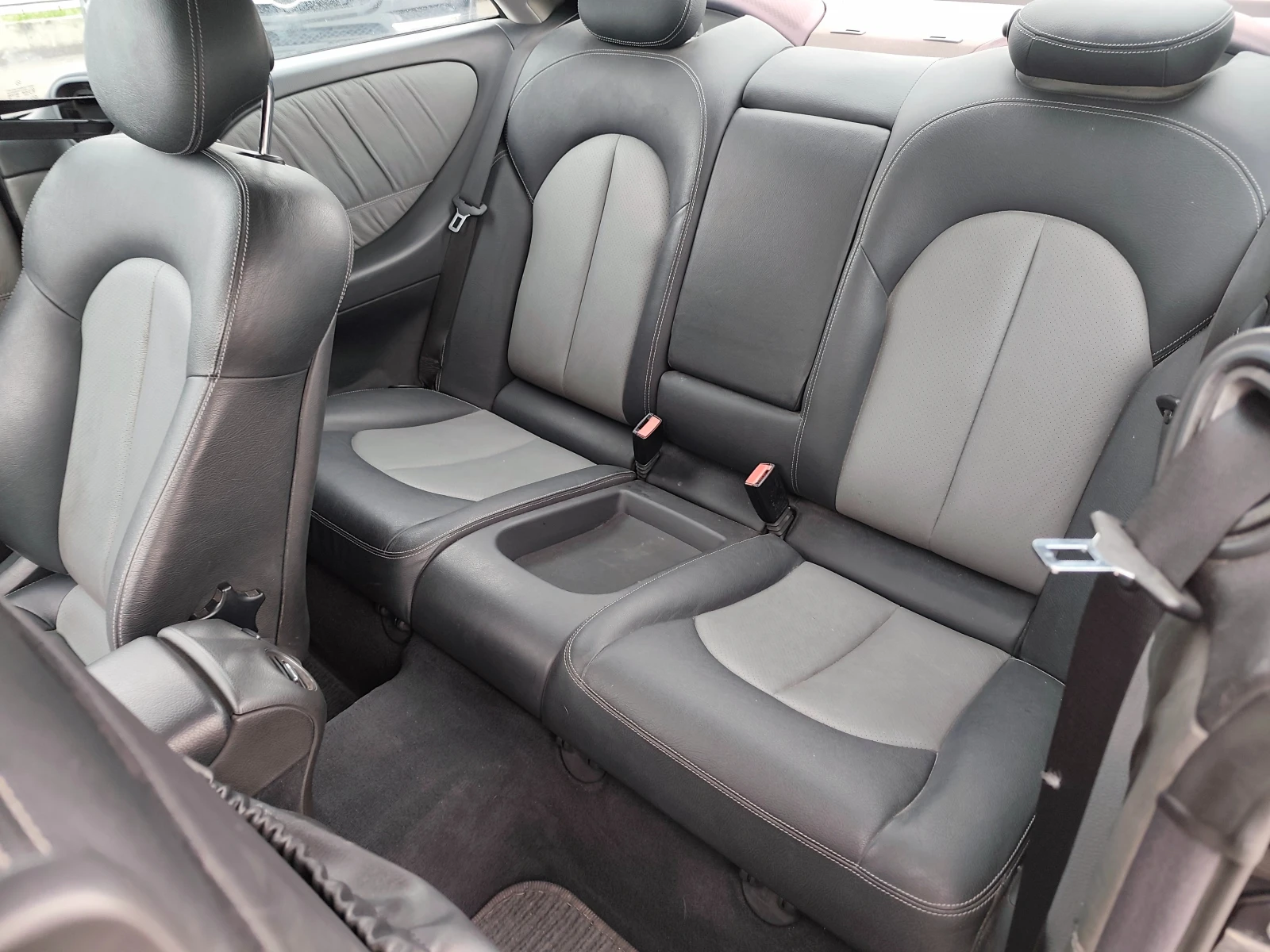 Mercedes-Benz CLK 270CDI AVANTGARDE, снимка 10 - Автомобили и джипове - 53992627