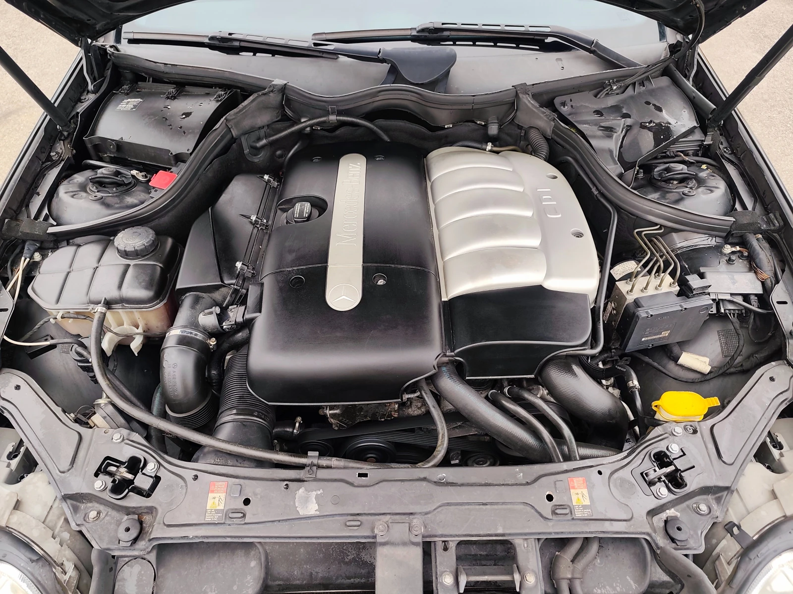 Mercedes-Benz CLK 270CDI AVANTGARDE, снимка 15 - Автомобили и джипове - 53992627