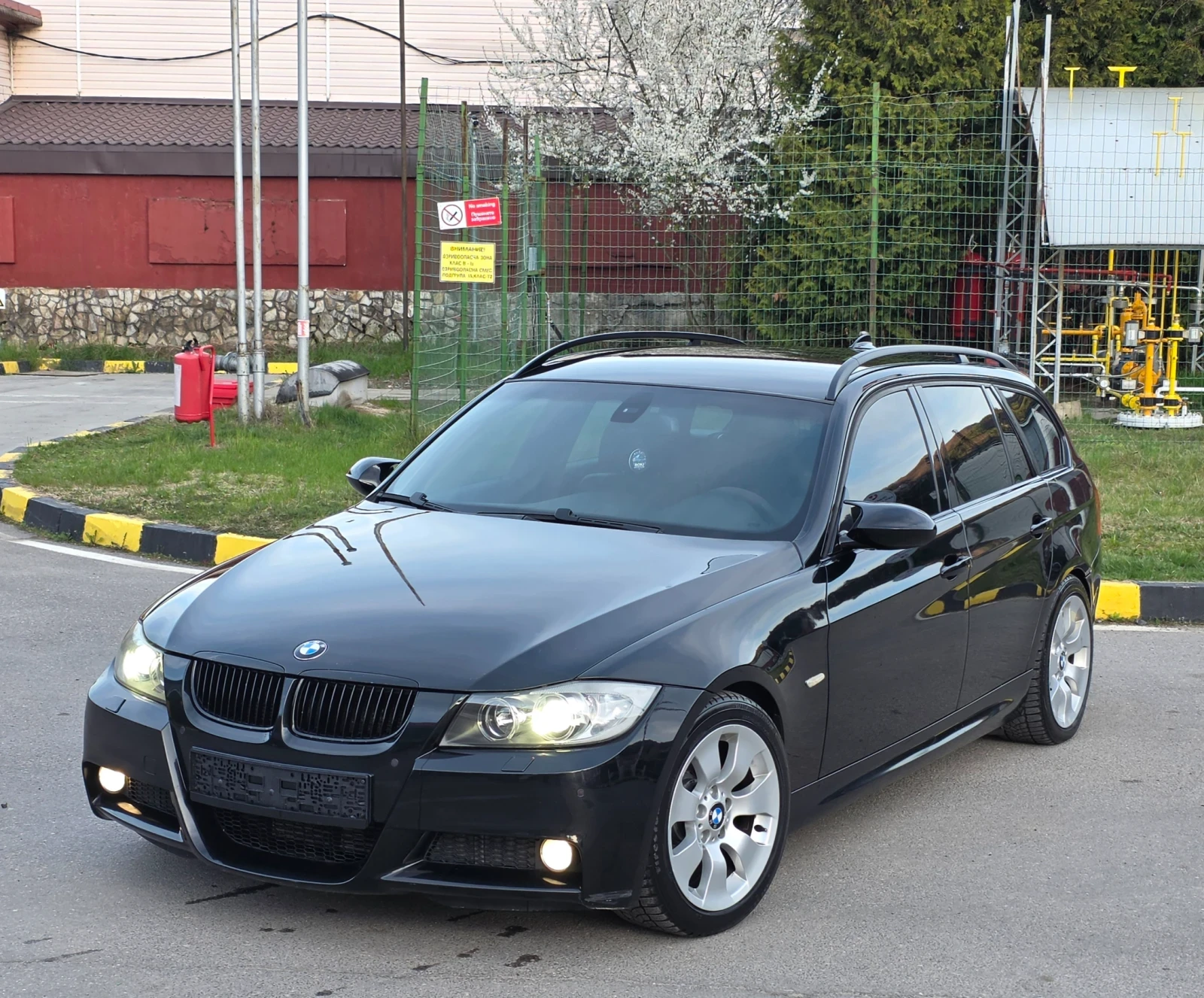 BMW 330