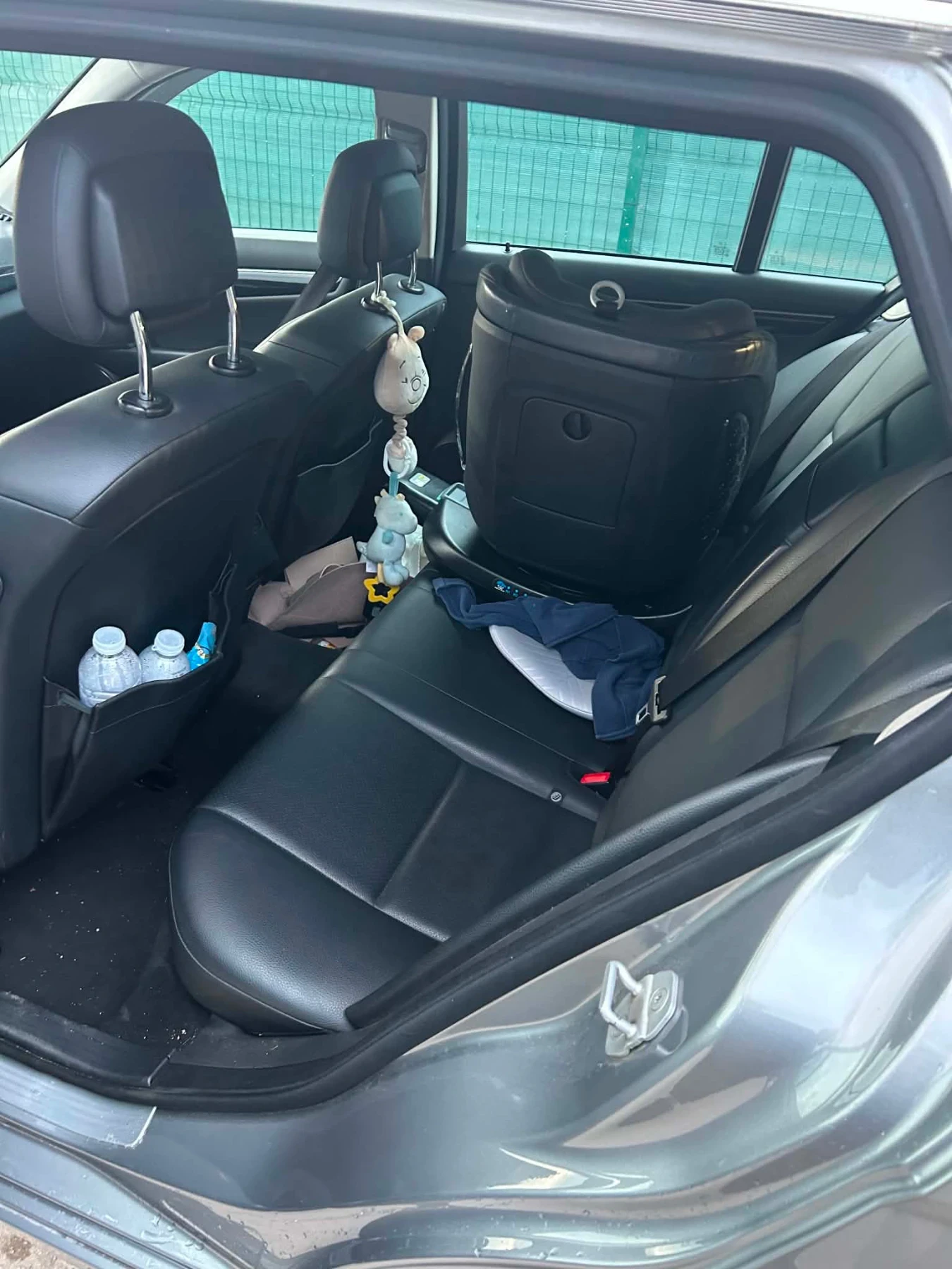 Mercedes-Benz C 220, снимка 9 - Автомобили и джипове - 54497010