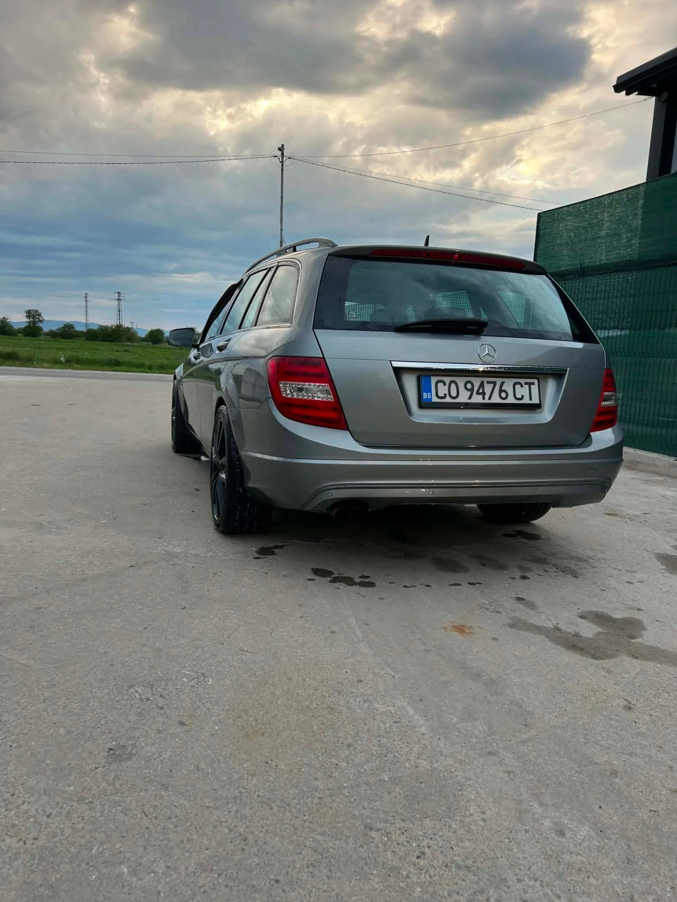 Mercedes-Benz C 220, снимка 6 - Автомобили и джипове - 54497010