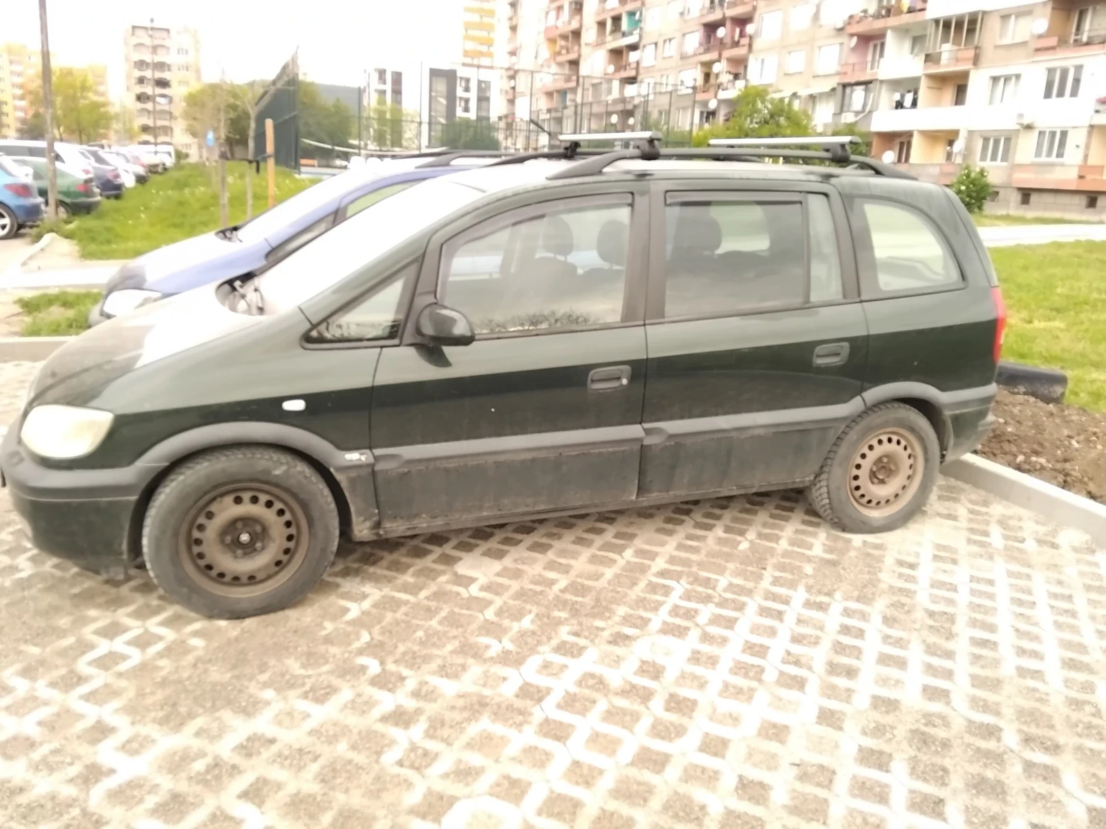 Opel Zafira Ван, снимка 2 - Автомобили и джипове - 54701936