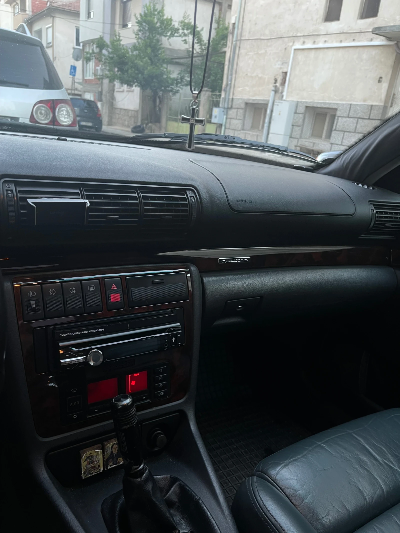 Audi A4 1.8t quatro , снимка 10 - Автомобили и джипове - 55342269