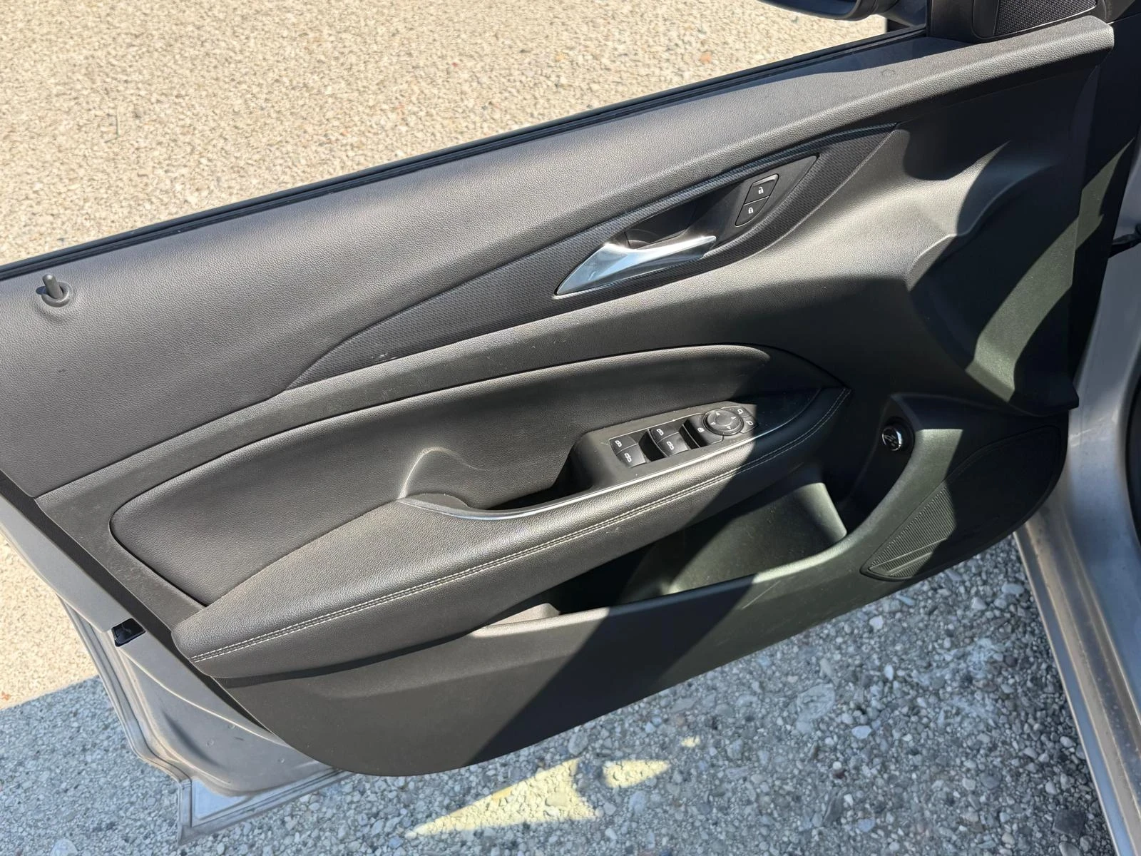 Opel Insignia FULL LED* NAVI* 1.5td 122hp* 2020г* евро 6, снимка 9 - Автомобили и джипове - 55451585