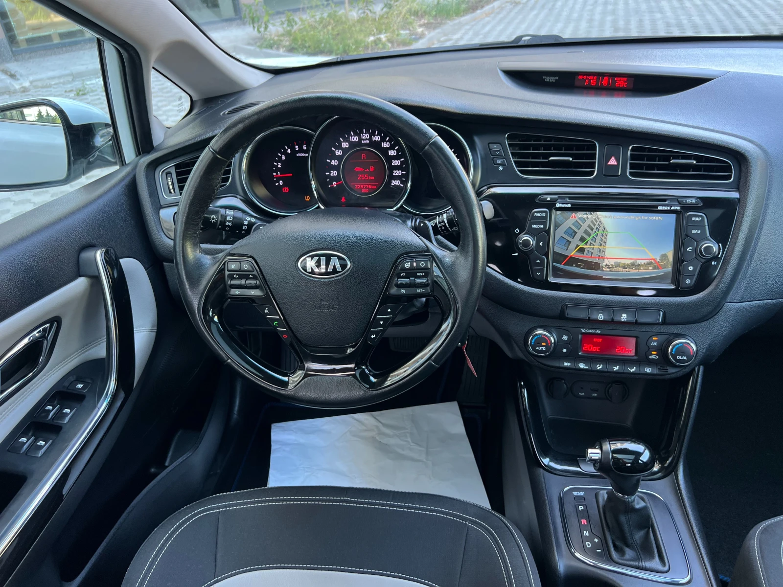 Kia Ceed 1.6CRDI ПАНОРАМА NAVI CAMERA  , снимка 12 - Автомобили и джипове - 55599198