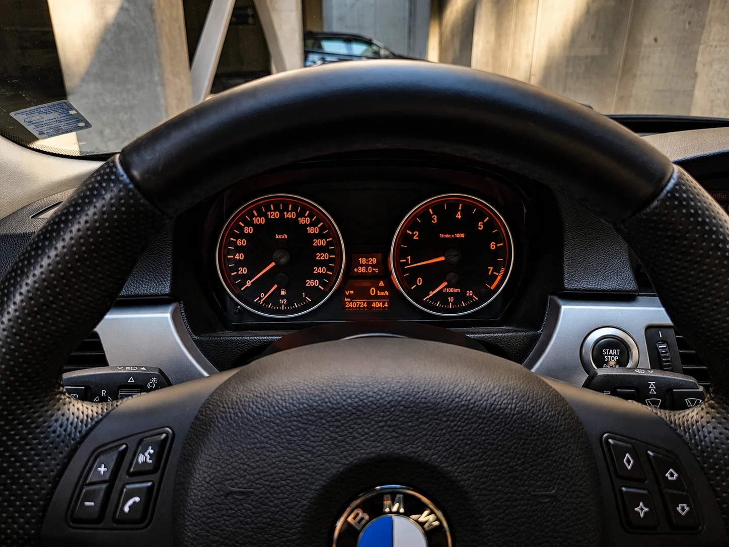 BMW 325 i, снимка 9 - Автомобили и джипове - 55793408