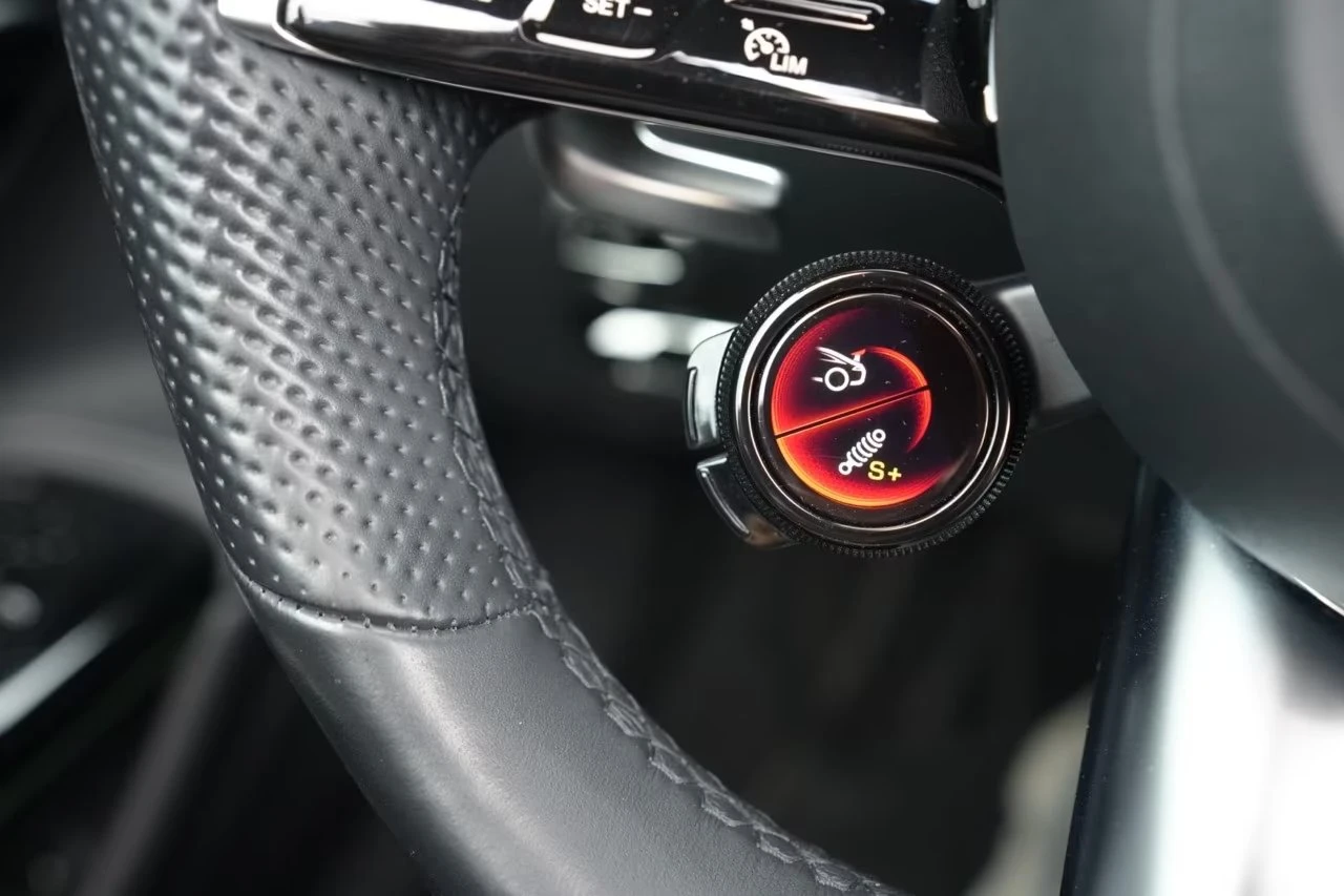 Mercedes-Benz SL 63 AMG 4M/ NIGHT/ LIFT/ DIGITAL LIGHT/ DISTRONIC/HUD/ 360, снимка 11 - Автомобили и джипове - 55935250